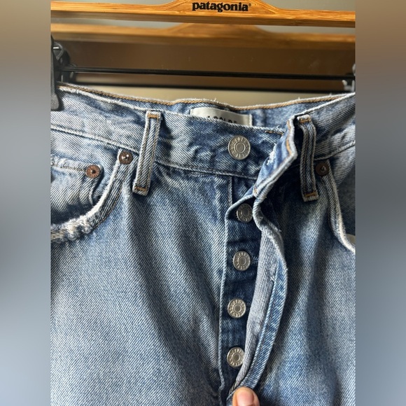 AGOLDE | straight leg frayed hem | size 26 - Picture 4 of 7